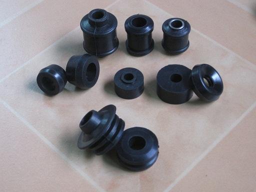 減震器制造痛點攻克，迪瓦橡膠隔離劑實現(xiàn)千次連續(xù)脫模